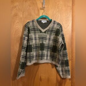 Private Eyed Plaid V-Neck Sweater in Green and Cream Size Large